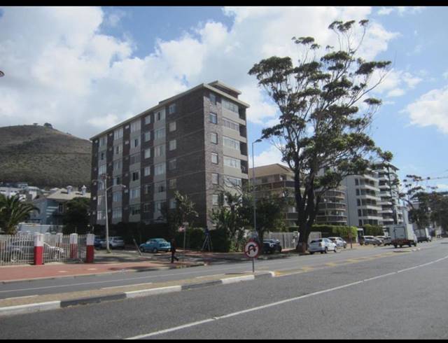 1 BEDROOM APARTMENT TO LET IN SEA POINT